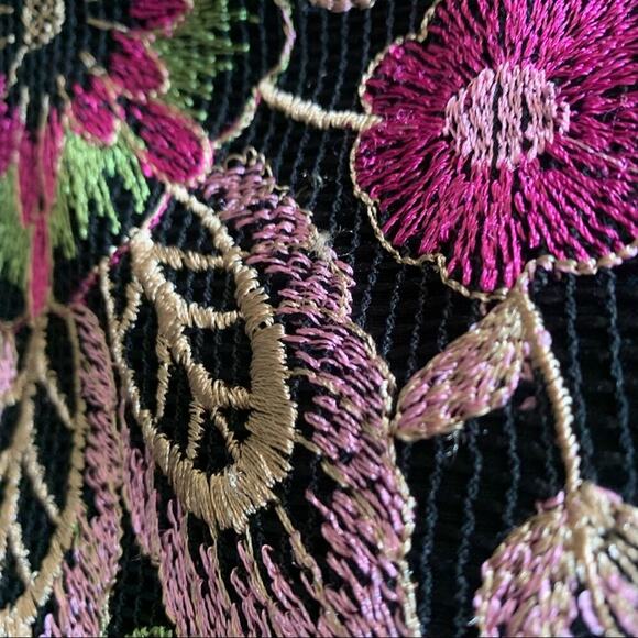 TAHARI ASL Floral Embroidered Collarless Jacket Black Classic Unique Size 4 Work - Picture 8 of 16